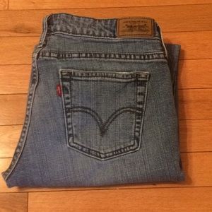 Levi’s low rise jeans